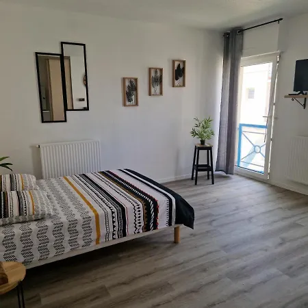 Studio Meuble Et Renove Rochefort  Exterior photo