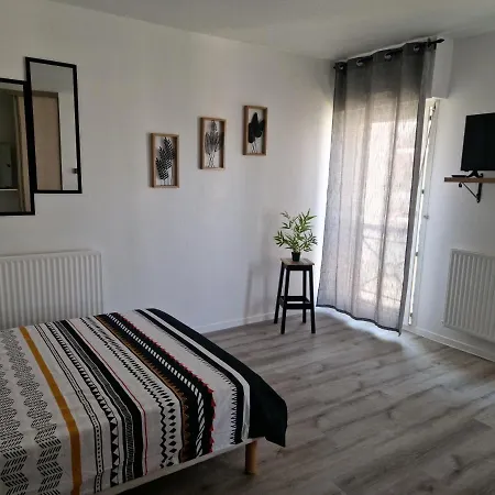 Studio Meuble Et Renove Rochefort  Exterior photo