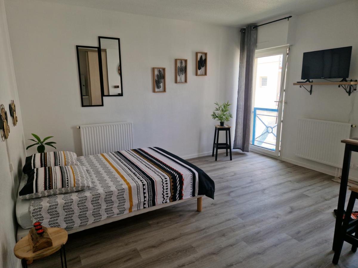 Apartment Meuble Et Renove